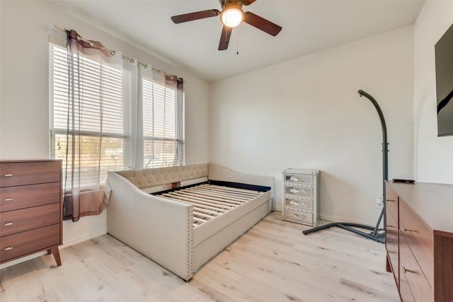 4225 Elkins Avenue, Lancaster, TX 75134