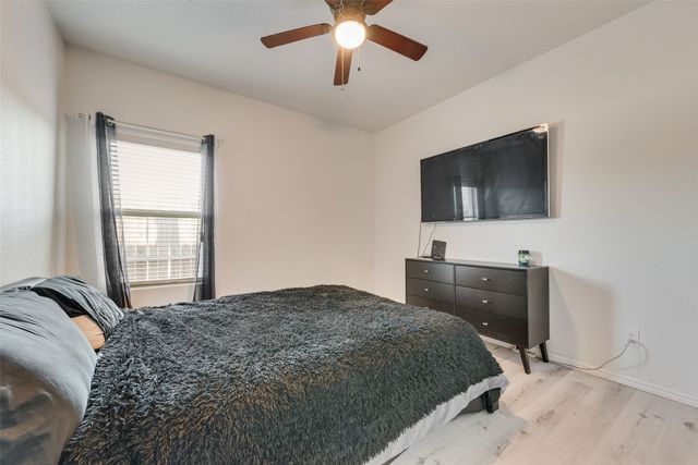 4225 Elkins Avenue, Lancaster, TX 75134