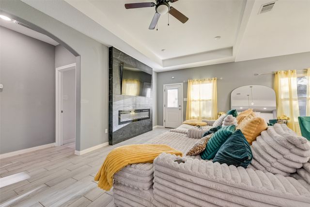 4225 Elkins Avenue, Lancaster, TX 75134