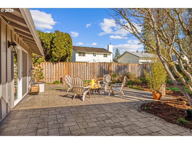 2420 Sw 172ND Ct, Beaverton, OR 97003