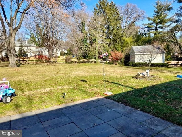 7301 MILL RUN, Rockville, MD 20855