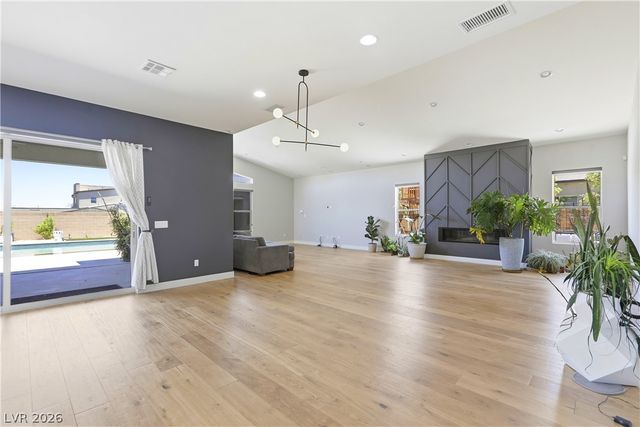 8380 Mojave Creek Court, Las Vegas, NV 89113