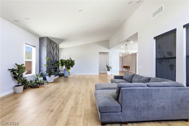 8380 Mojave Creek Court, Las Vegas, NV 89113