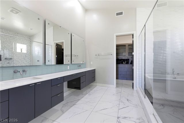 8380 Mojave Creek Court, Las Vegas, NV 89113