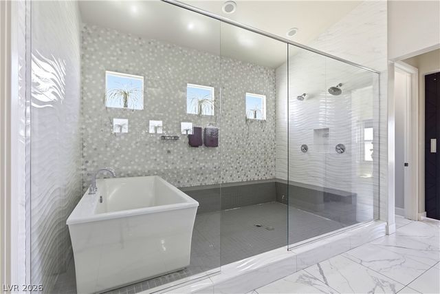 8380 Mojave Creek Court, Las Vegas, NV 89113
