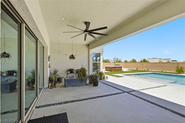 8380 Mojave Creek Court, Las Vegas, NV 89113