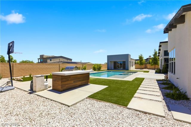 8380 Mojave Creek Court, Las Vegas, NV 89113
