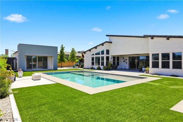 8380 Mojave Creek Court, Las Vegas, NV 89113