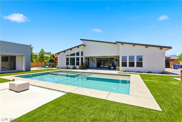 8380 Mojave Creek Court, Las Vegas, NV 89113