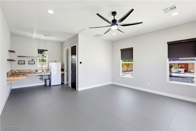 8380 Mojave Creek Court, Las Vegas, NV 89113
