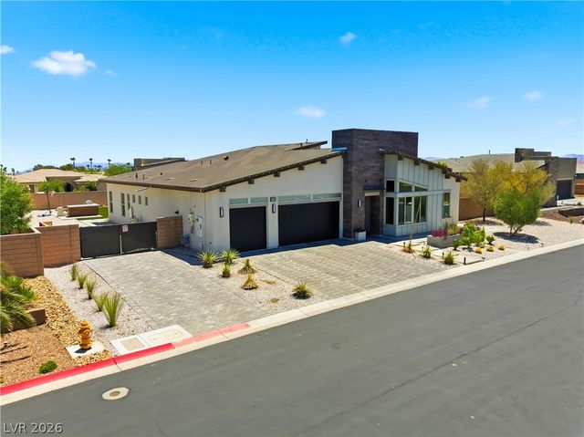8380 Mojave Creek Court, Las Vegas, NV 89113