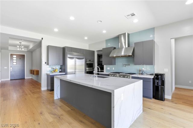 8380 Mojave Creek Court, Las Vegas, NV 89113