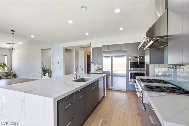 8380 Mojave Creek Court, Las Vegas, NV 89113