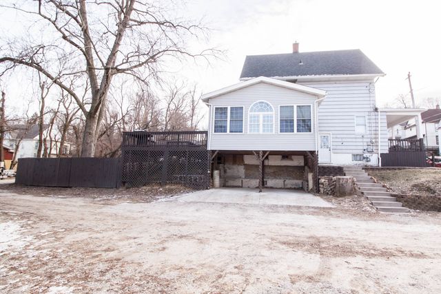 736 14 Street, Moline, IL 61265