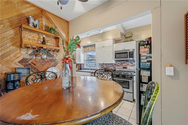 3132 Summit Street, Kansas City, MO 64111