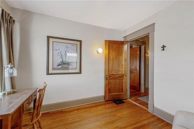 3132 Summit Street, Kansas City, MO 64111