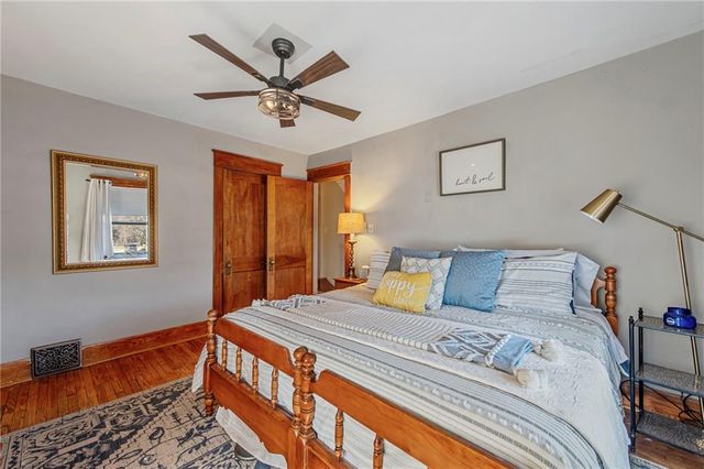 3132 Summit Street, Kansas City, MO 64111