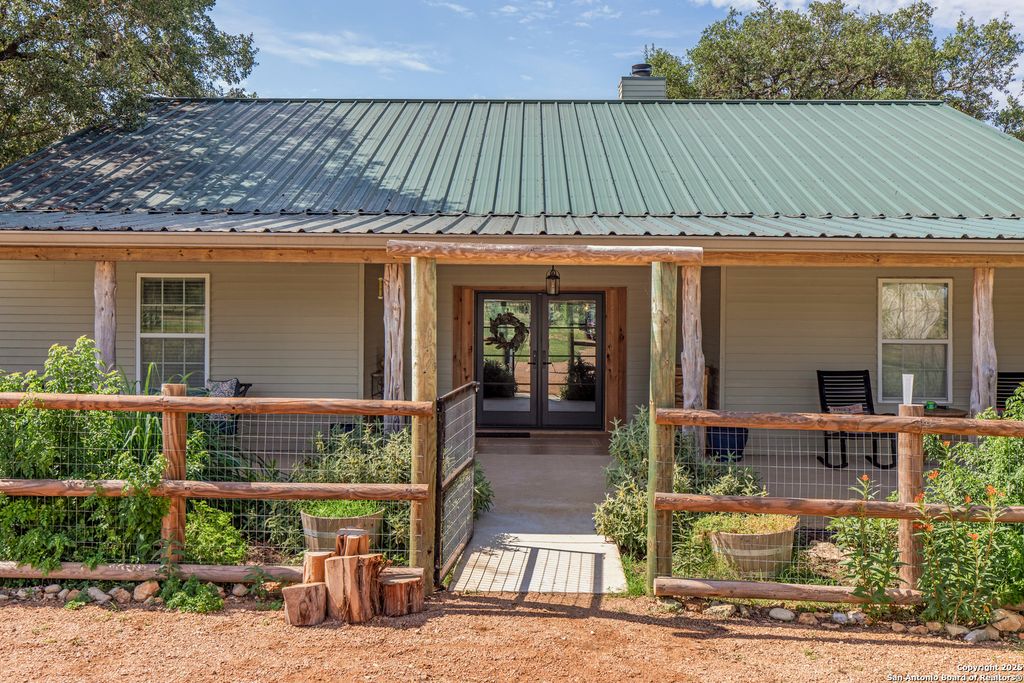 1141 FM 3240, Bandera, TX 78003