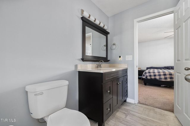 568 Gray Station Road Apt 3, Johnson City, TN 37615