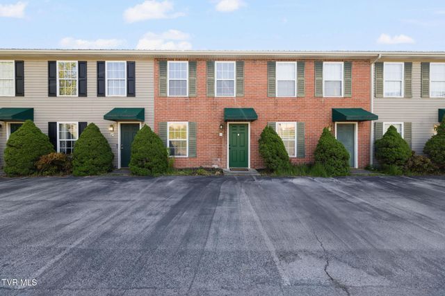 568 Gray Station Road Apt 3, Johnson City, TN 37615