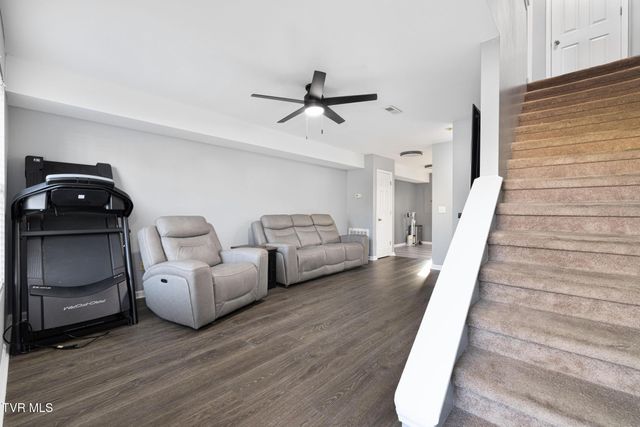 568 Gray Station Road Apt 3, Johnson City, TN 37615