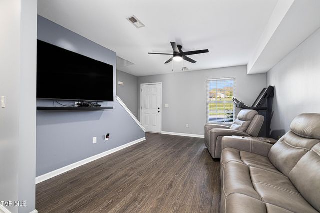 568 Gray Station Road Apt 3, Johnson City, TN 37615