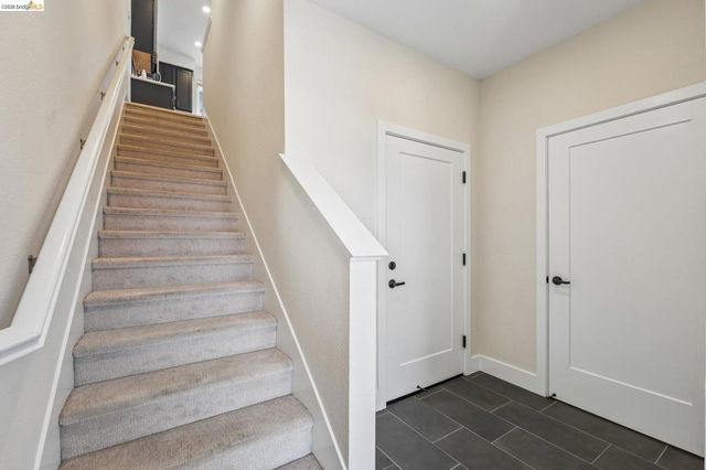 453 Sentinel Dr, Alameda, CA 94501