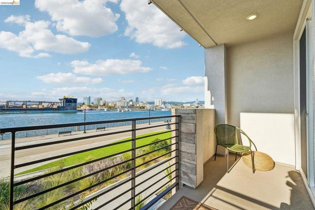 453 Sentinel Dr, Alameda, CA 94501