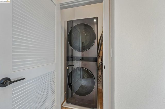 453 Sentinel Dr, Alameda, CA 94501