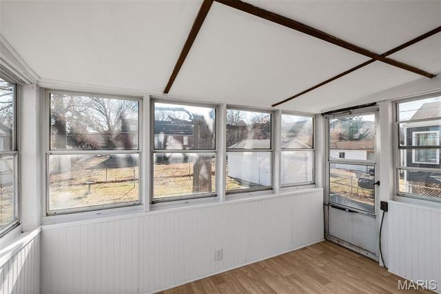 704 Dallas Drive, Bella Villa, MO 63125