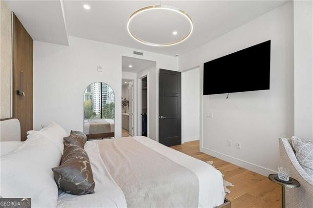 2425 Peachtree Road NE 901, Atlanta, GA 30305