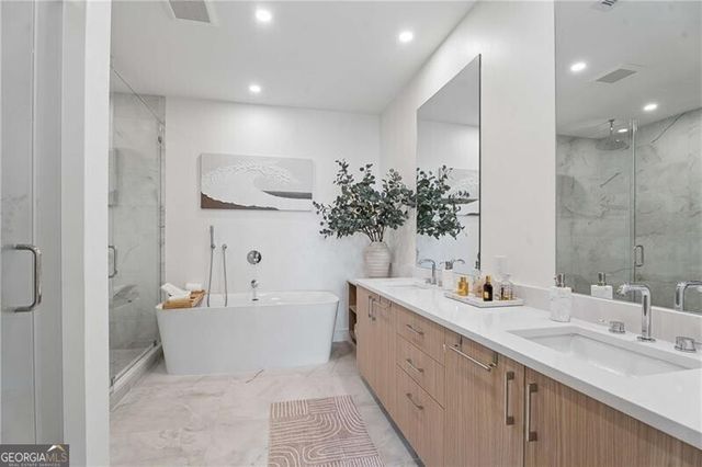 2425 Peachtree Road NE 901, Atlanta, GA 30305