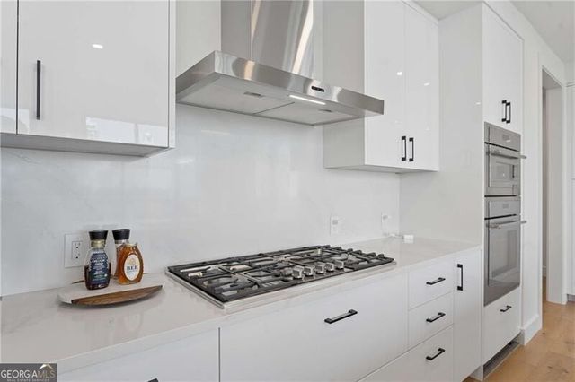 2425 Peachtree Road NE 901, Atlanta, GA 30305