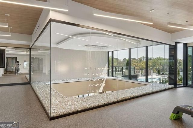 2425 Peachtree Road NE 901, Atlanta, GA 30305