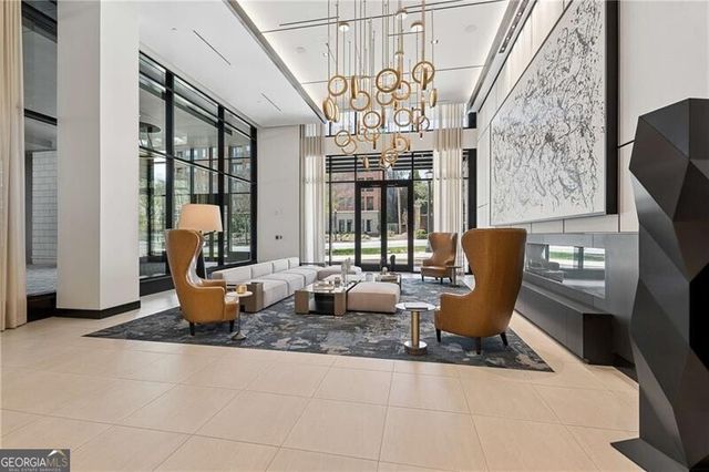 2425 Peachtree Road NE 901, Atlanta, GA 30305