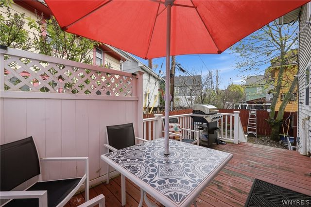 28 Mineral Springs Road, Buffalo, NY 14210