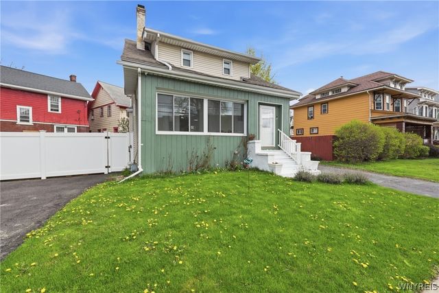 28 Mineral Springs Road, Buffalo, NY 14210