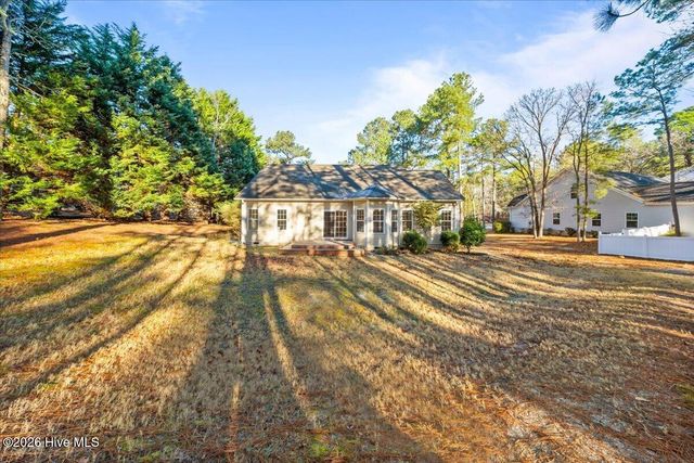60 Spring Lake Drive, Pinehurst, NC 28374