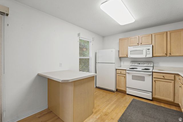 1199 DUN ROBIN CT, Salt Lake City, UT 84123