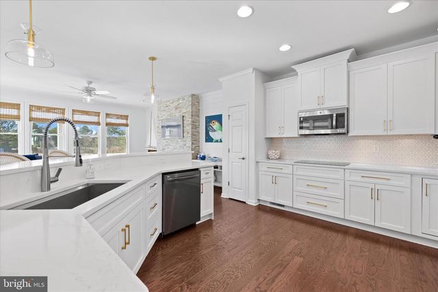 38315 CANAL ST, Ocean View, DE 19970