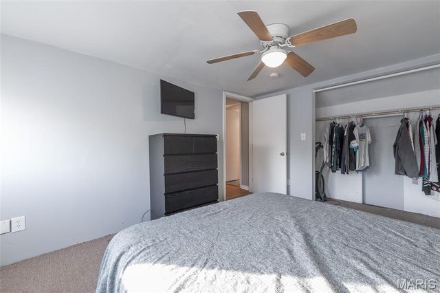 8708 S Grand Avenue, St Louis, MO 63125