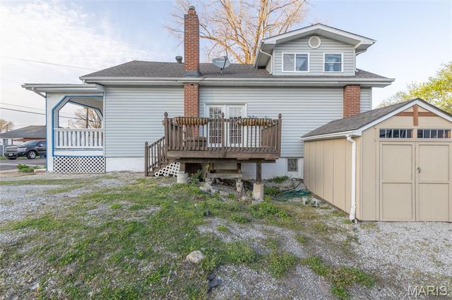 8708 S Grand Avenue, St Louis, MO 63125