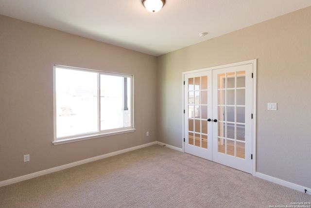 121 Lost Pines Ln, Marion, TX 78124