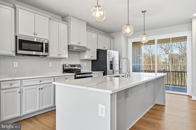 9399 EDENDERRY DR, Fredericksburg, VA 22408