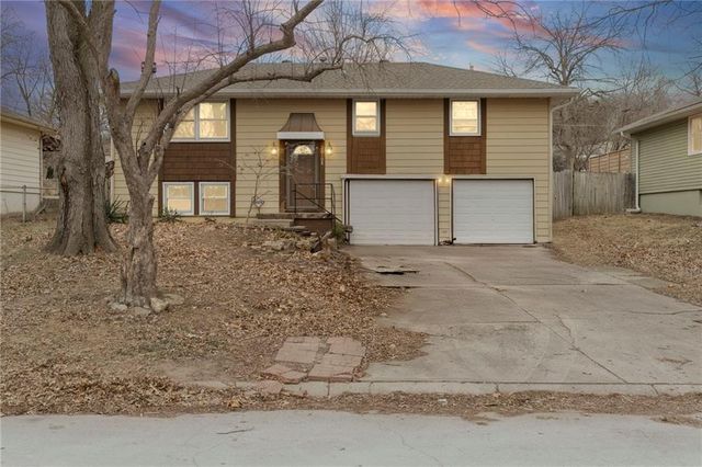 20108 E 12th Terrace S, Independence, MO 64057