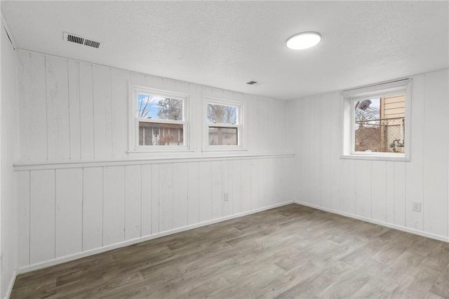 20108 E 12th Terrace S, Independence, MO 64057