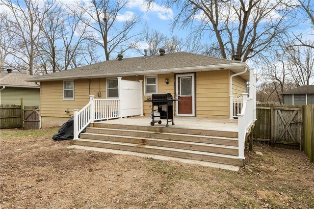 20108 E 12th Terrace S, Independence, MO 64057