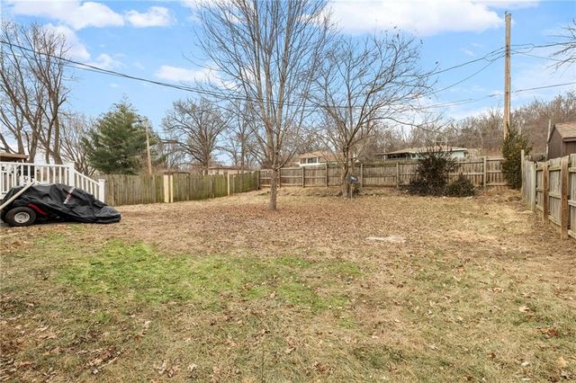 20108 E 12th Terrace S, Independence, MO 64057