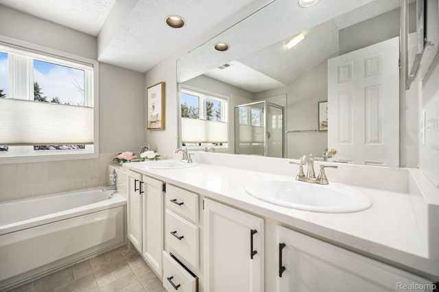 1623 LONG MEADOW TRAIL, Pittsfield Charter Township, MI 48108