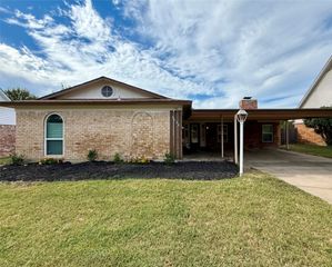 3624 Carriage Hill Drive, Forest Hill, TX 76140